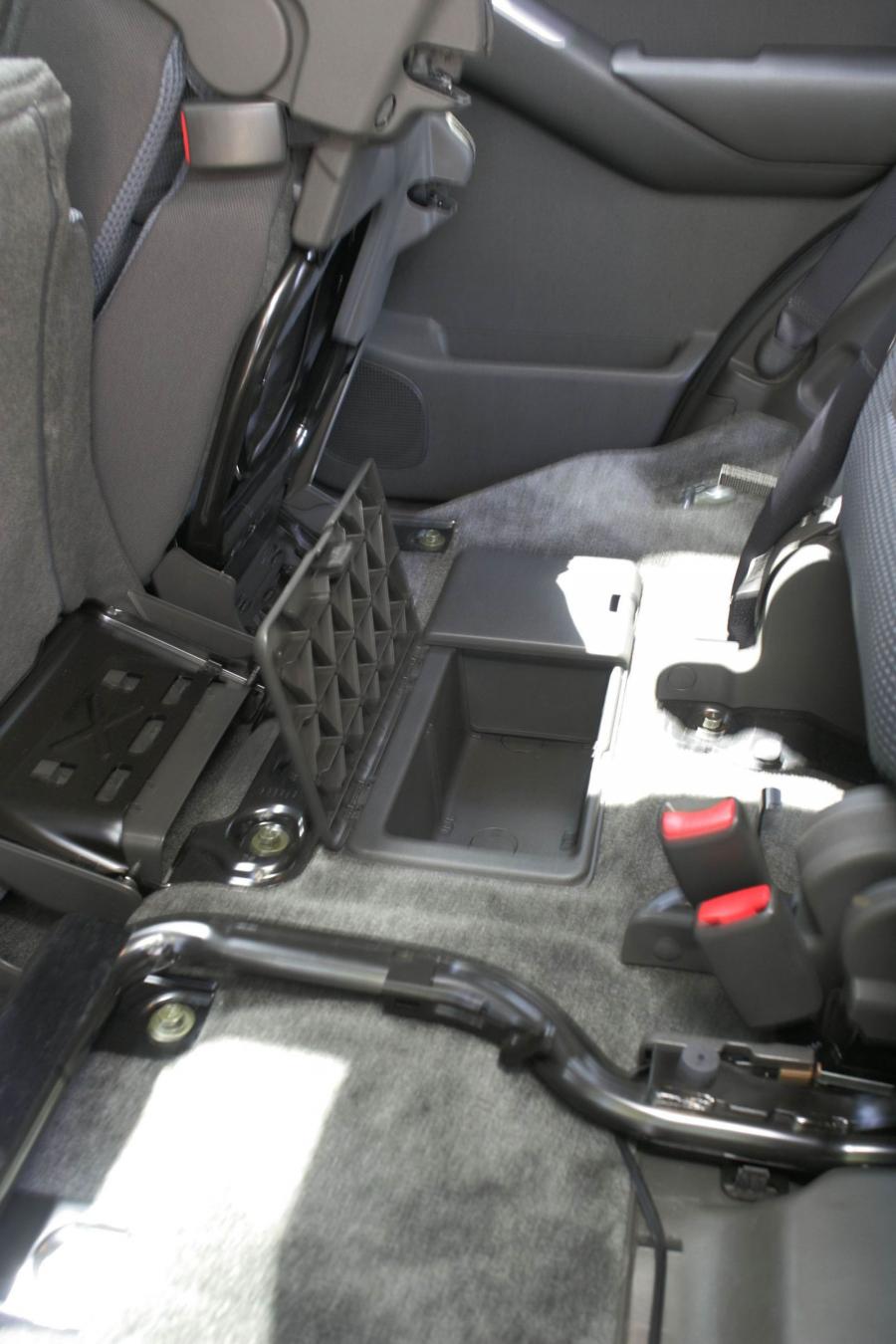  Nissan Pathfinder 2009 года  (фото 29 из 110)